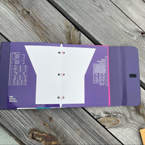 Trapper Keeper Binder Retro Style Portfolio Folder 2020 Mead 12 3/16" x 11 1/4" - Picture 4 of 12